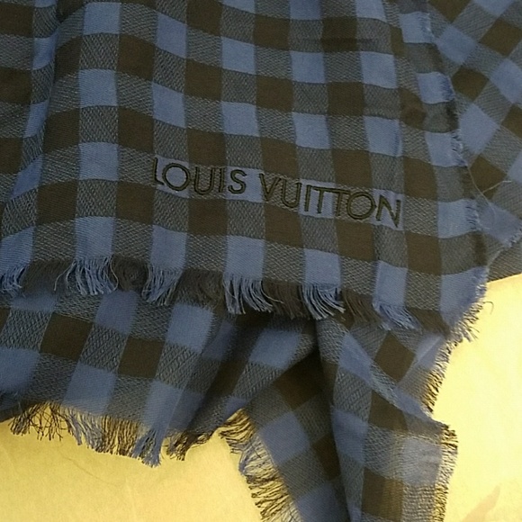 Louis Vuitton Other - Authentic MEN'S Louis Vuitton  scarf